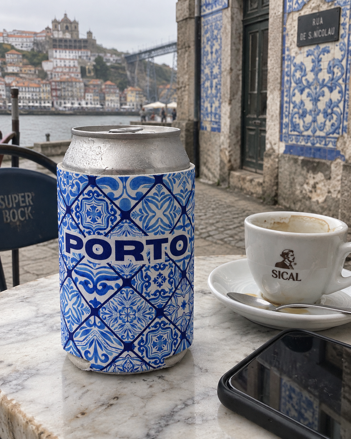 Azulejo Porto Tile Blue koozy lifestyle photo